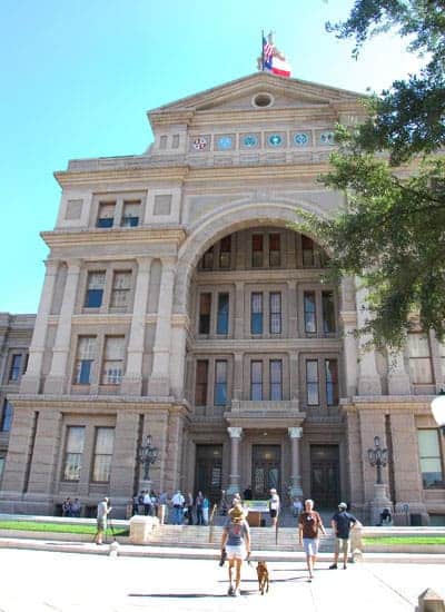 capitol-dog-austin-vertical