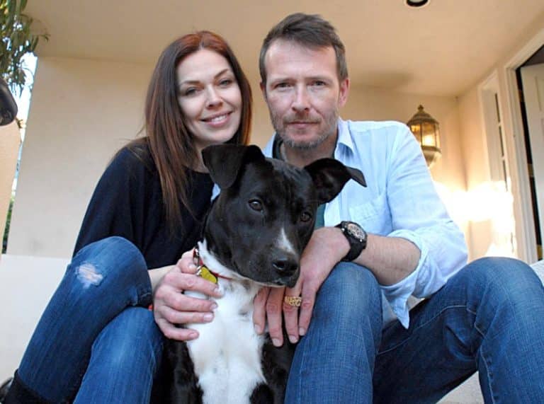 Scott Weiland Adopts Pit Bull from The Bill Foundation