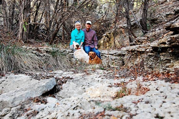 us-dogs-woods2