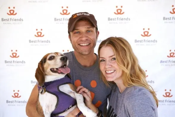 BF - StrutYourMutt - L-1.A. 2013 - Seamus and Juliana Dever with Maizy