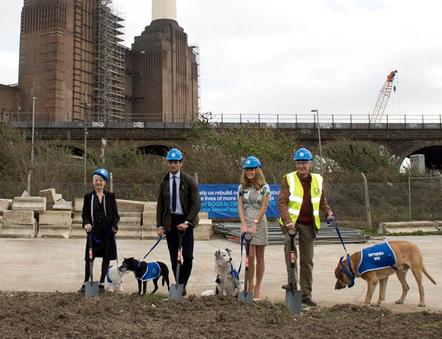 33709_Battersea_Ambassadors_and_Battersea_dogs_mark_construction_of_new_kennels