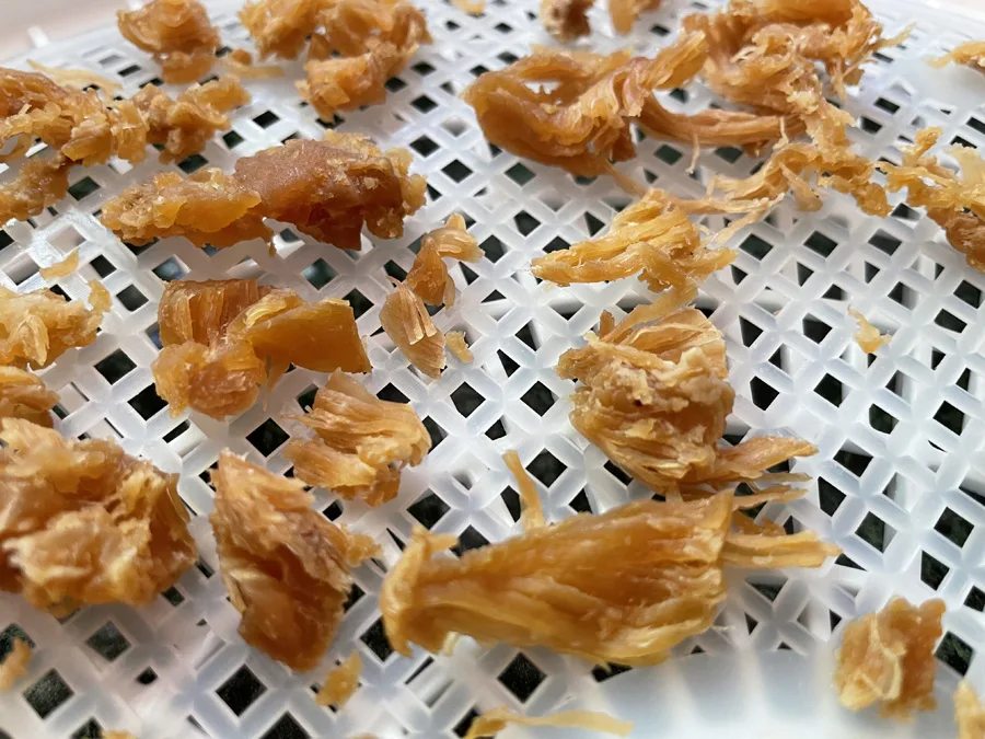 dehydrated chicken shreds for dogs