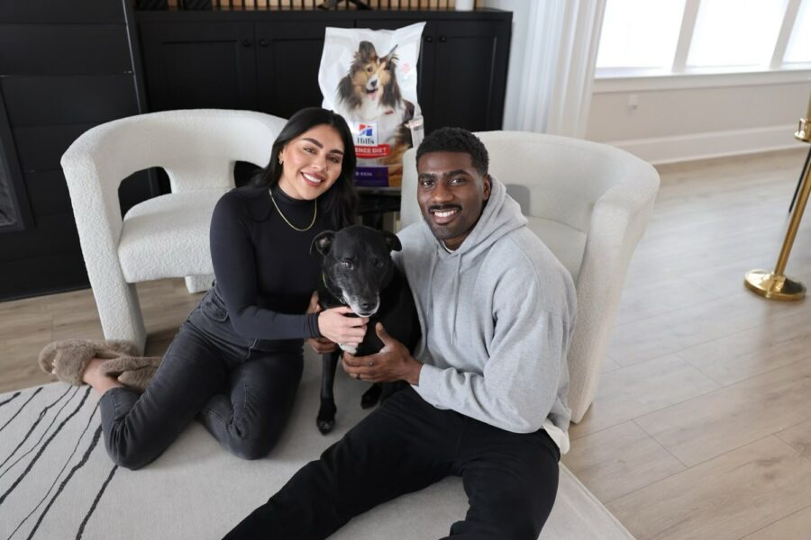Juwan and Chanen Johnson, together with their shelter pet Fitzgerald, team up with Hill's Pet Nutrition to help end pet homelessness.